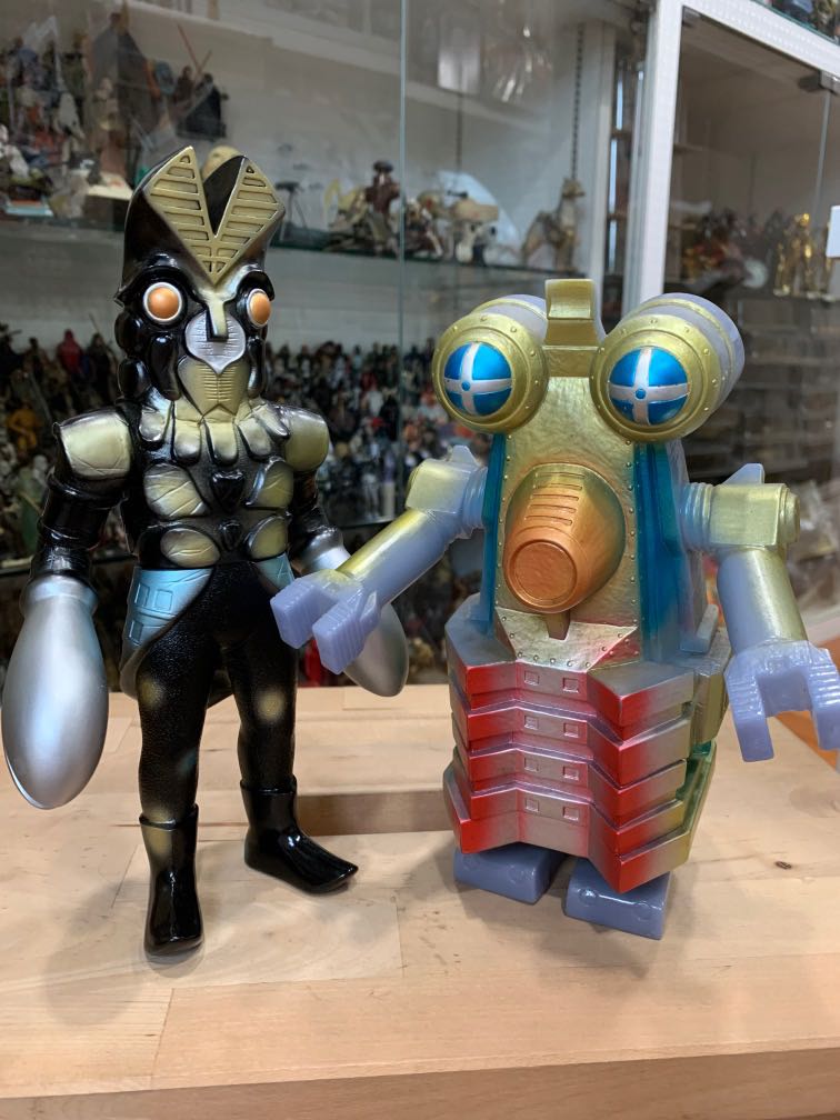 Ultraman Kaiju Set Alien Baltan Jr And Builgamo From Bullmark Toys Games Others On Carousell