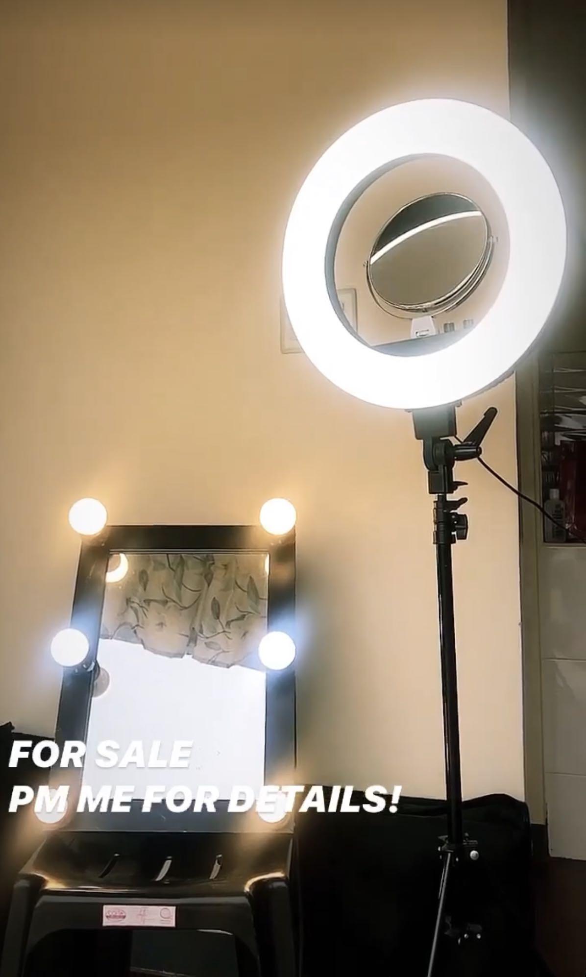 ring light vanity mirror