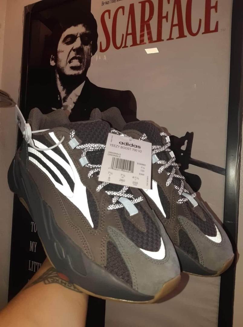 69 yeezy 700