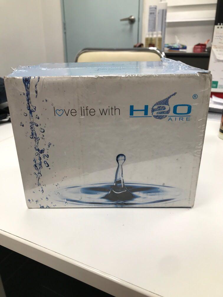 air diffuser (Category: Air Purifiers & Dehumidifiers) located in Singapore. Submitted by jamesv9 (Listing ID 1023929007, Image 1). Description: Price can be nego and it come with a free Air Revitalised Concentrare which cost $8 per bottle. After 5 will meet at White Sand Shopping and before 5 will be at bedok or sime MRT .
