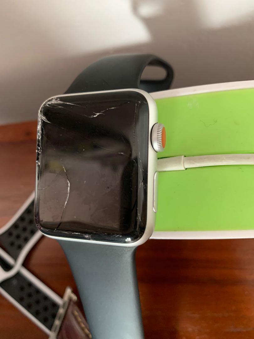 Cracked screen apple 2024 watch series 3