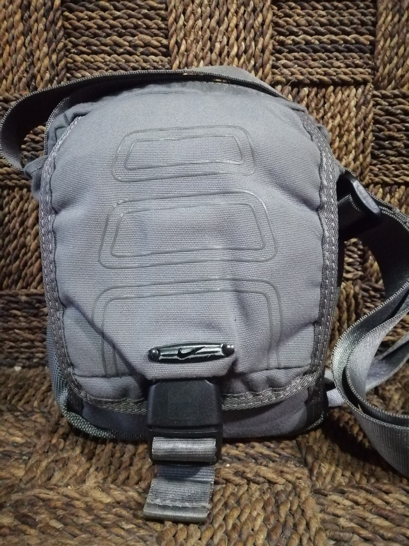 nike satchel mens
