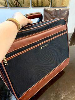 Sale or Swap Authentic Samsonite Suitcase