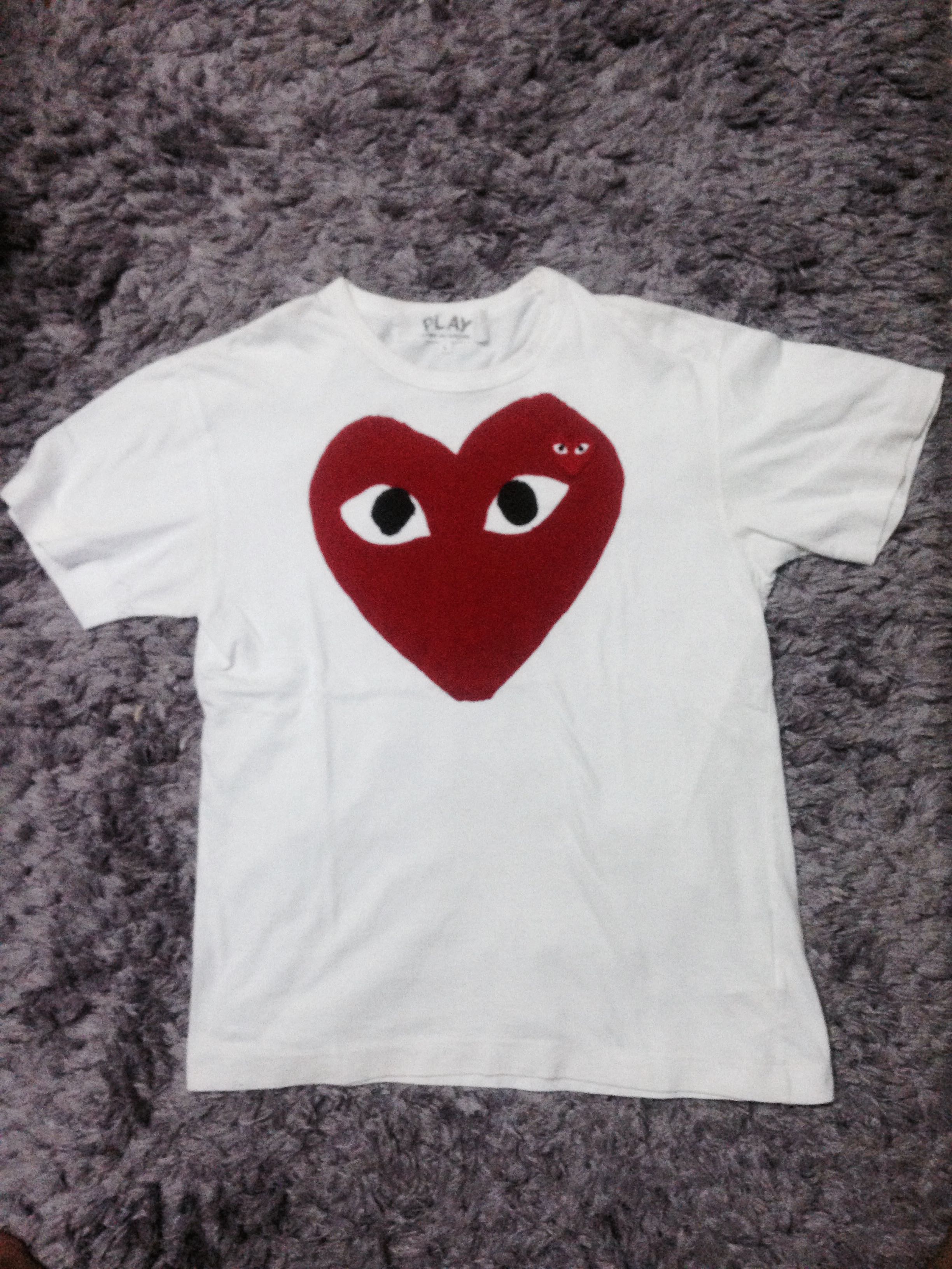 cdg big heart tee