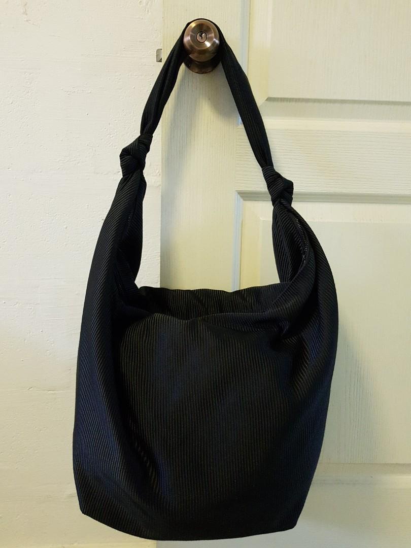 cos sling bag