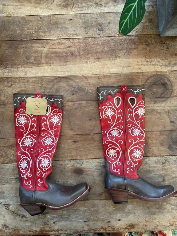 Women's buckaroo cowboy sales boots