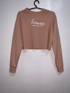 (Category: ) located in . Submitted by euki.closet (Listing ID 1023971103, Image 1). Description: .