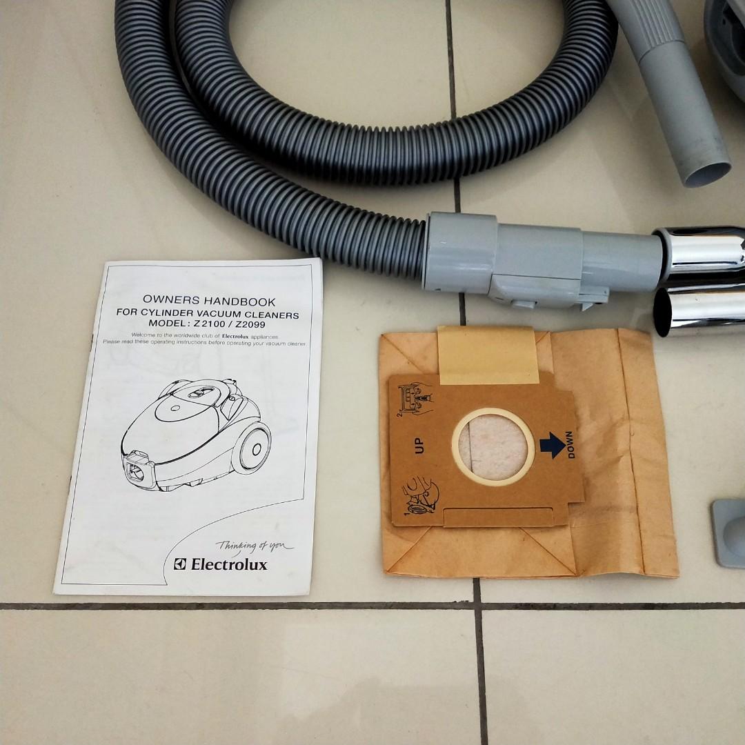 Electrolux listo vacuum cleaner, TV & Home Appliances, Vacuum Cleaner