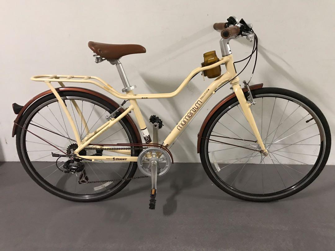 Momentum bike by on sale giant