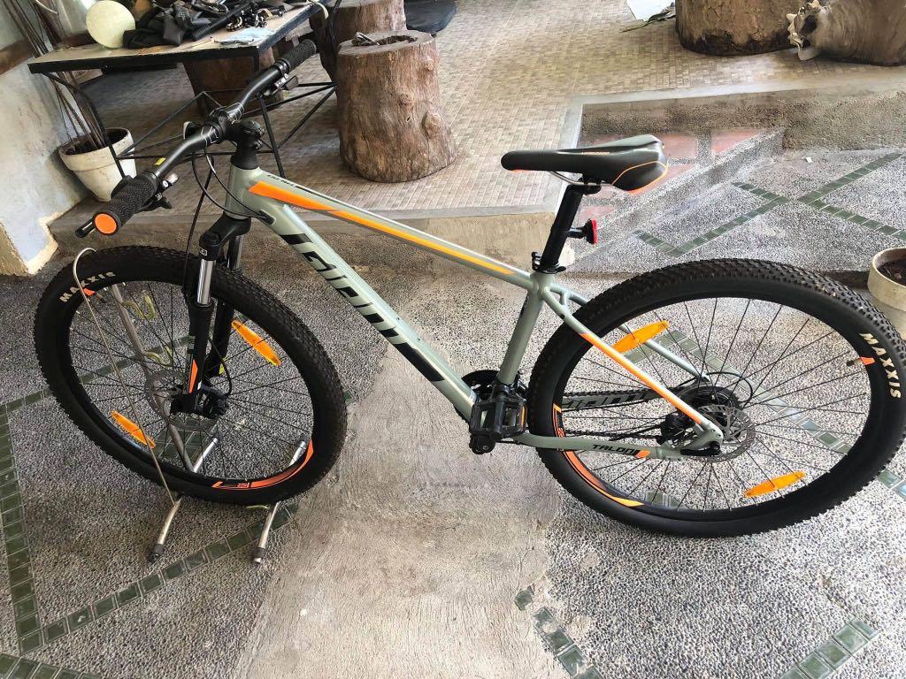Giant Talon 29ER 3 Sports Equipment Bicycles Parts Bicycles