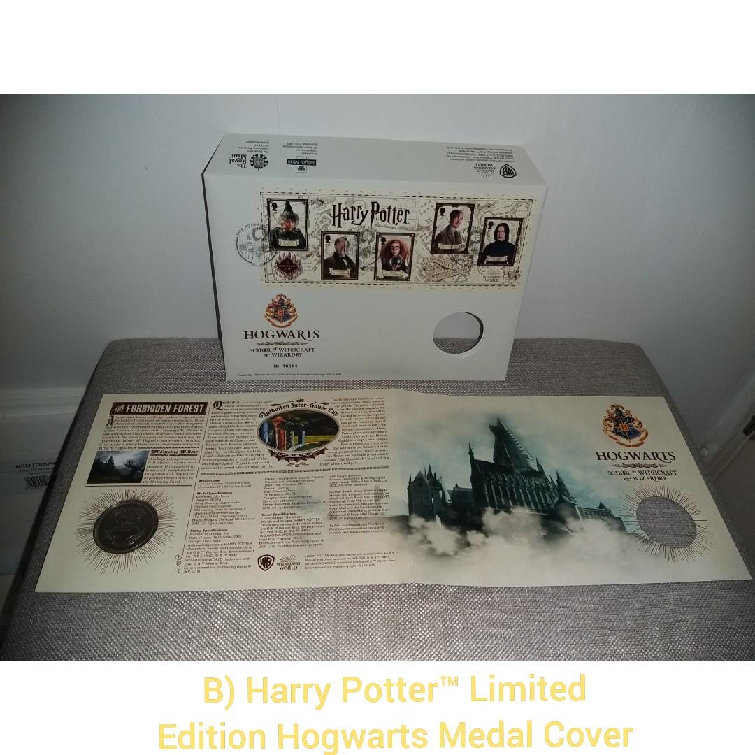 Harry Potter™ Limited Edition Hogwarts Medal Cover 哈利波特系列