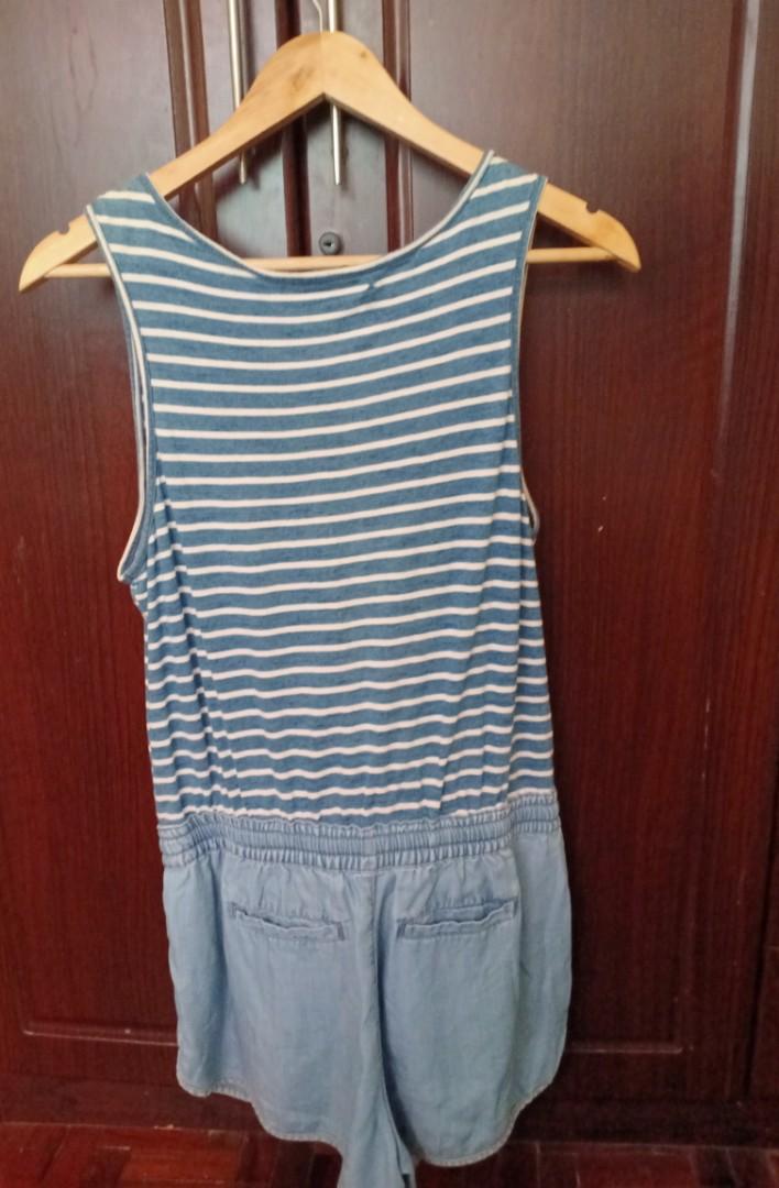 Jumpsuit short for women (Category: Jumpsuits) located in Las Pinas. Submitted by nj_cal (Listing ID 1023952666, Image 2). Description: ✅fashion jumpsuit ✅size from medium to large.