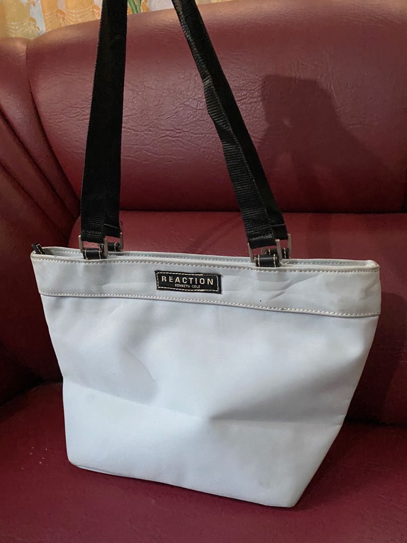 kenneth cole reaction shoulder bag
