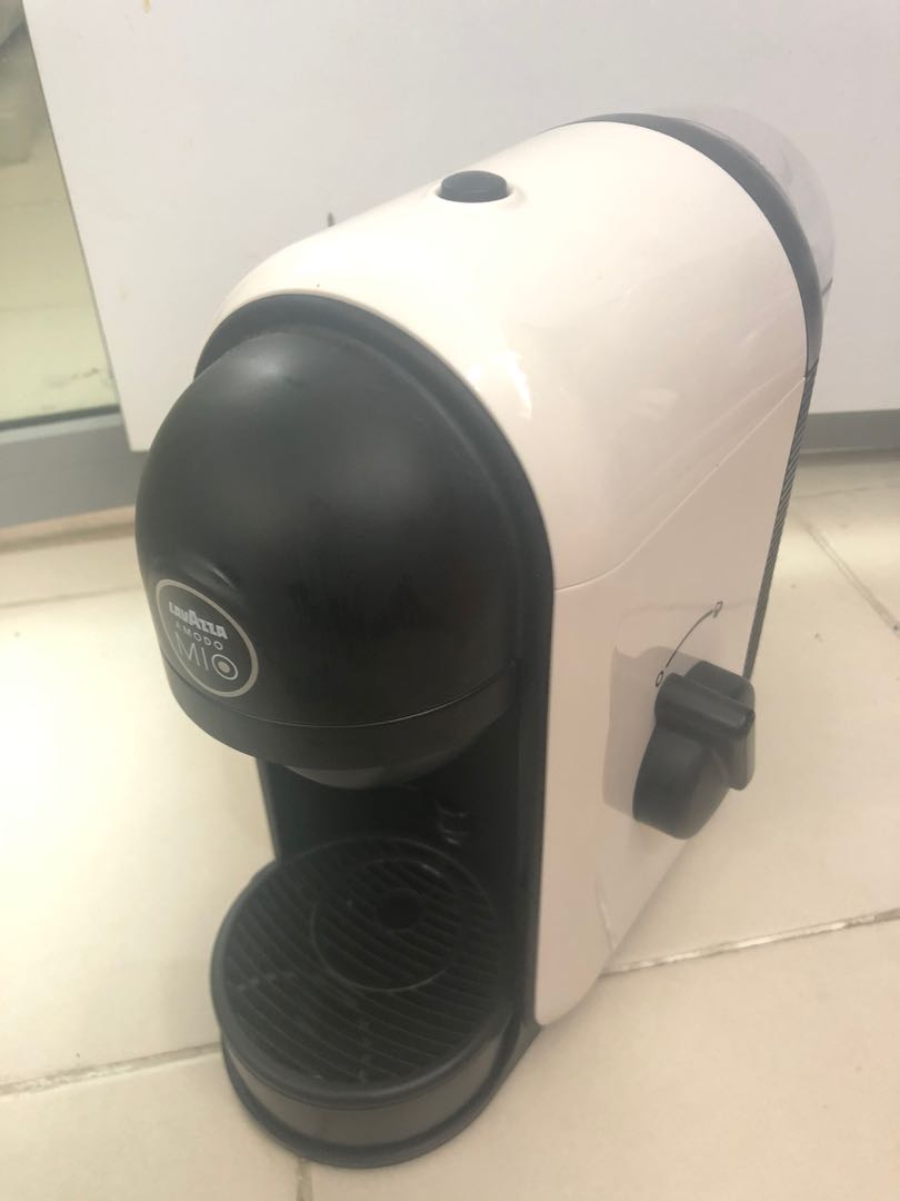 Lavazza A Modo Mio Minu Coffee Machine 