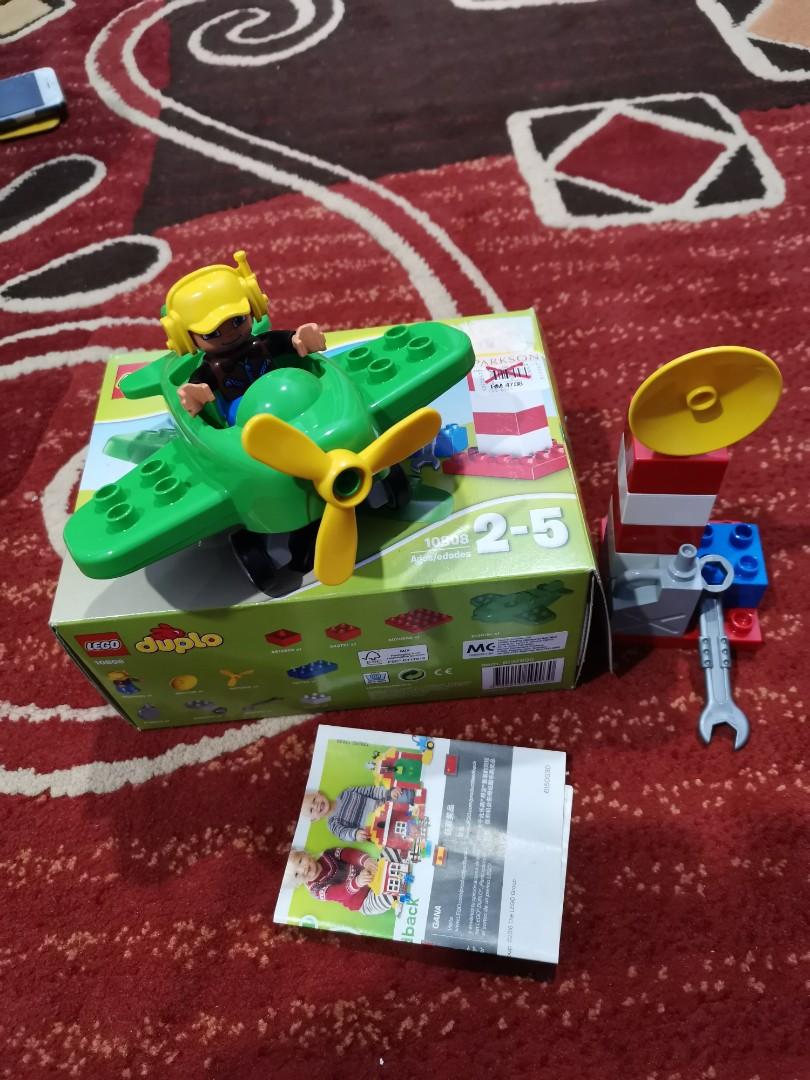 duplo aeroplane set