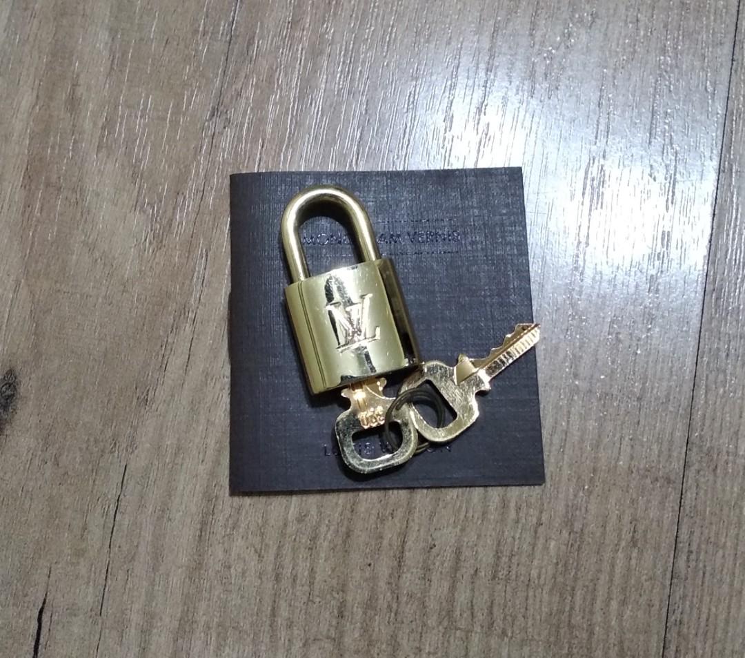 Buy SL-8 Louis Vuitton Padlock Lock and Key 306 LV Purse Charm Online in  India 