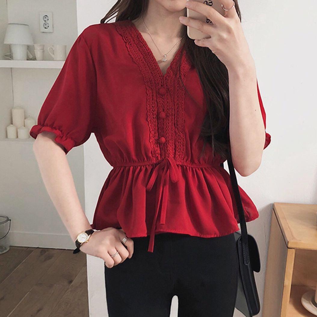 lace ruffle sleeve top