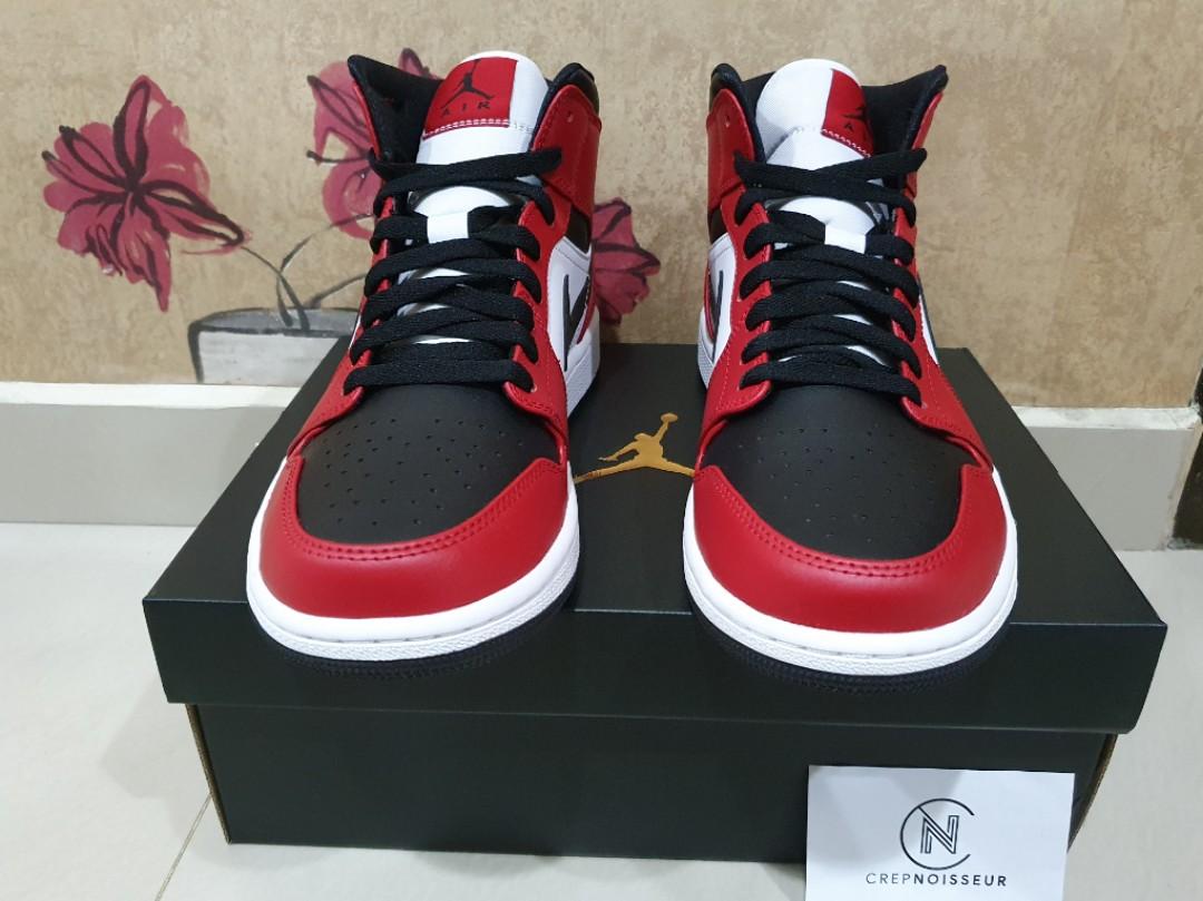 Nike Air Jordan 1 Mid Chicago Black Toe 554724-069 Brand New