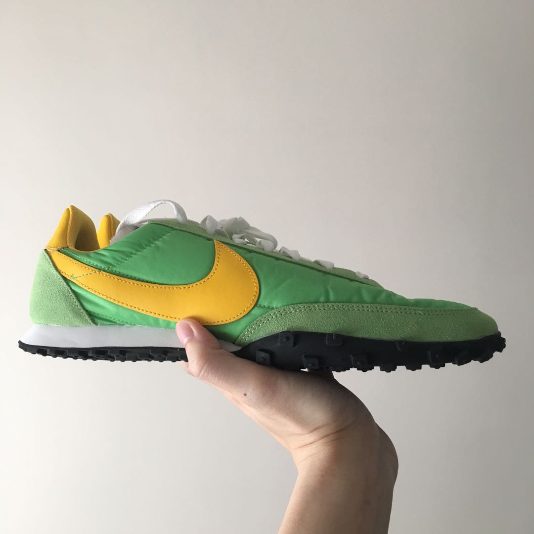 nike tailwind waffle