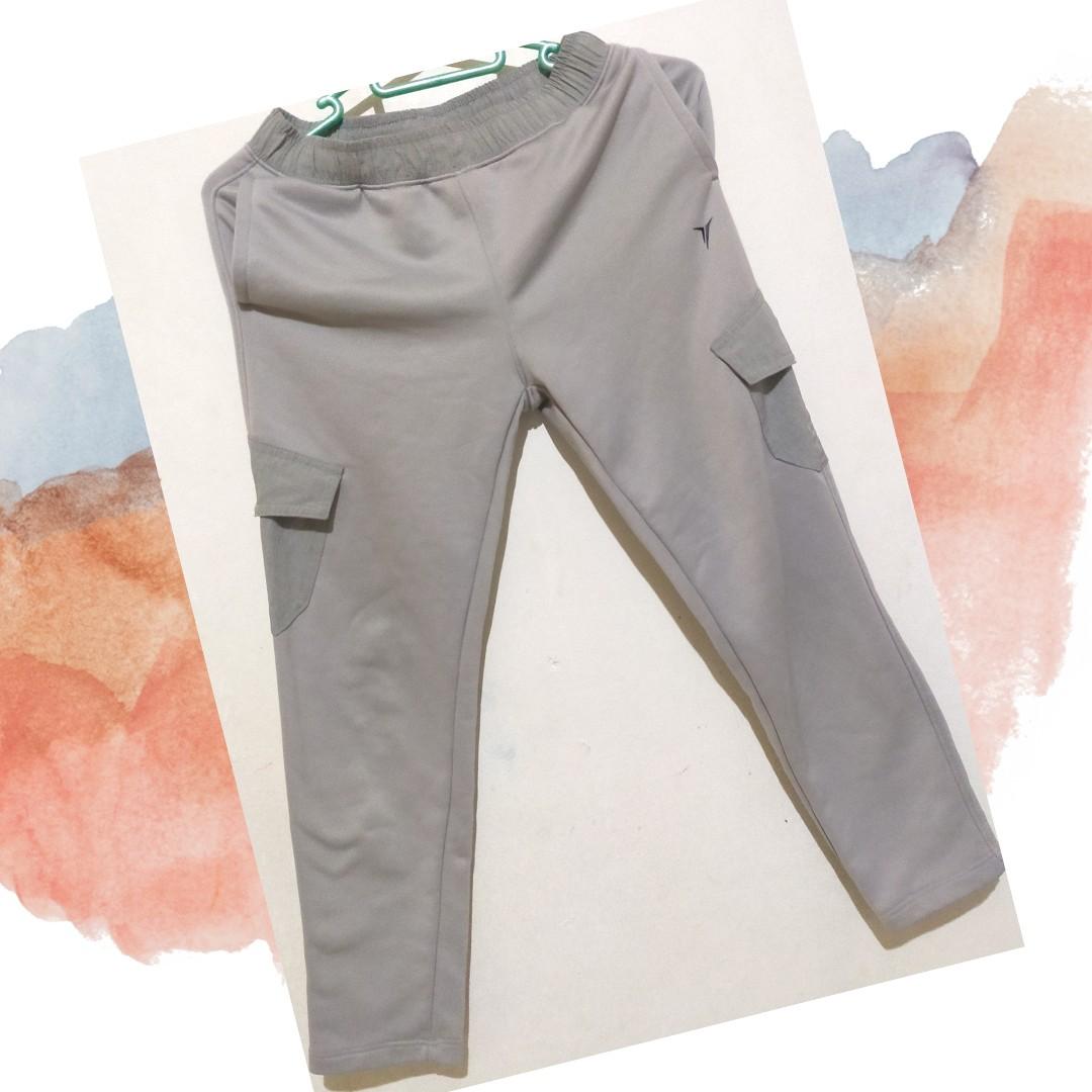 Old Navy Preloved Men S Fashion Clothes Bottoms On Carousell