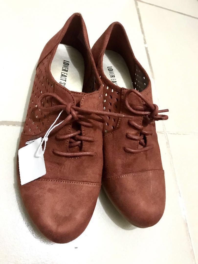 Payless Fashion Shoes (Category: Sneakers) located in Mandaluyong City. Submitted by nixoo7 (Listing ID 179948108, Image 3). Description: Never been used. No more box. Was bought for a gift but size was too big for the receiver. For pick-up only. We can meet in Makati on weekdays and in Mandaluyong at Greenfield during Weekends..