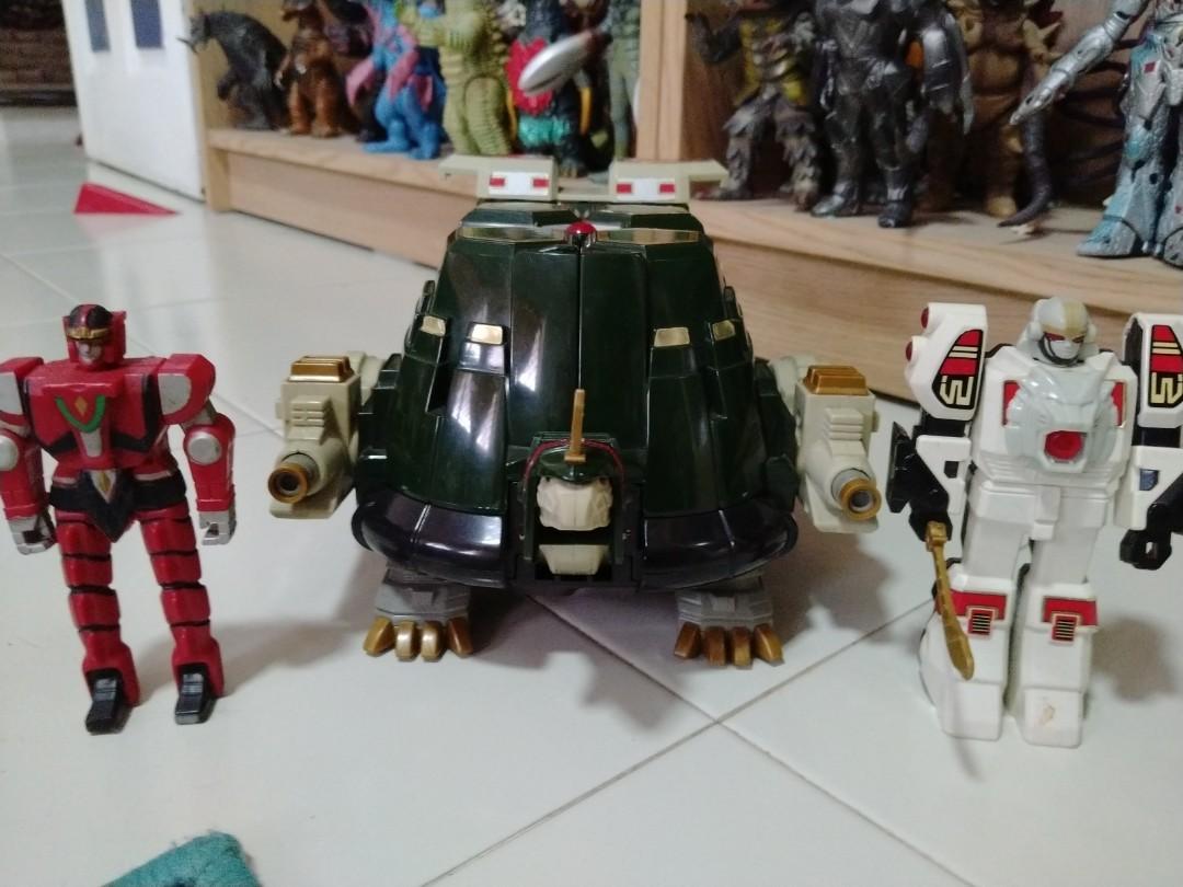 Power rangers hotsell turtle zord toy