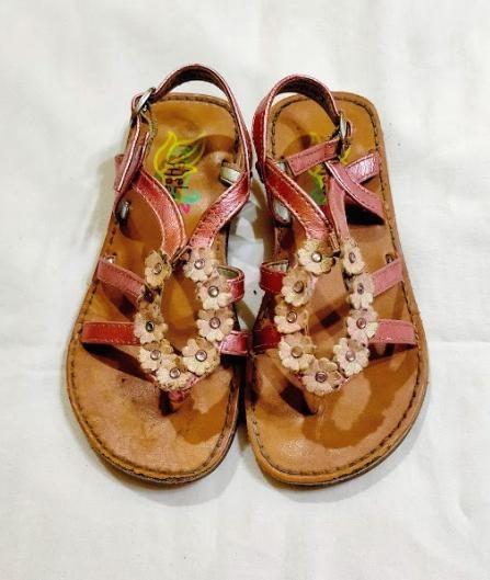 salmon coloured shoes