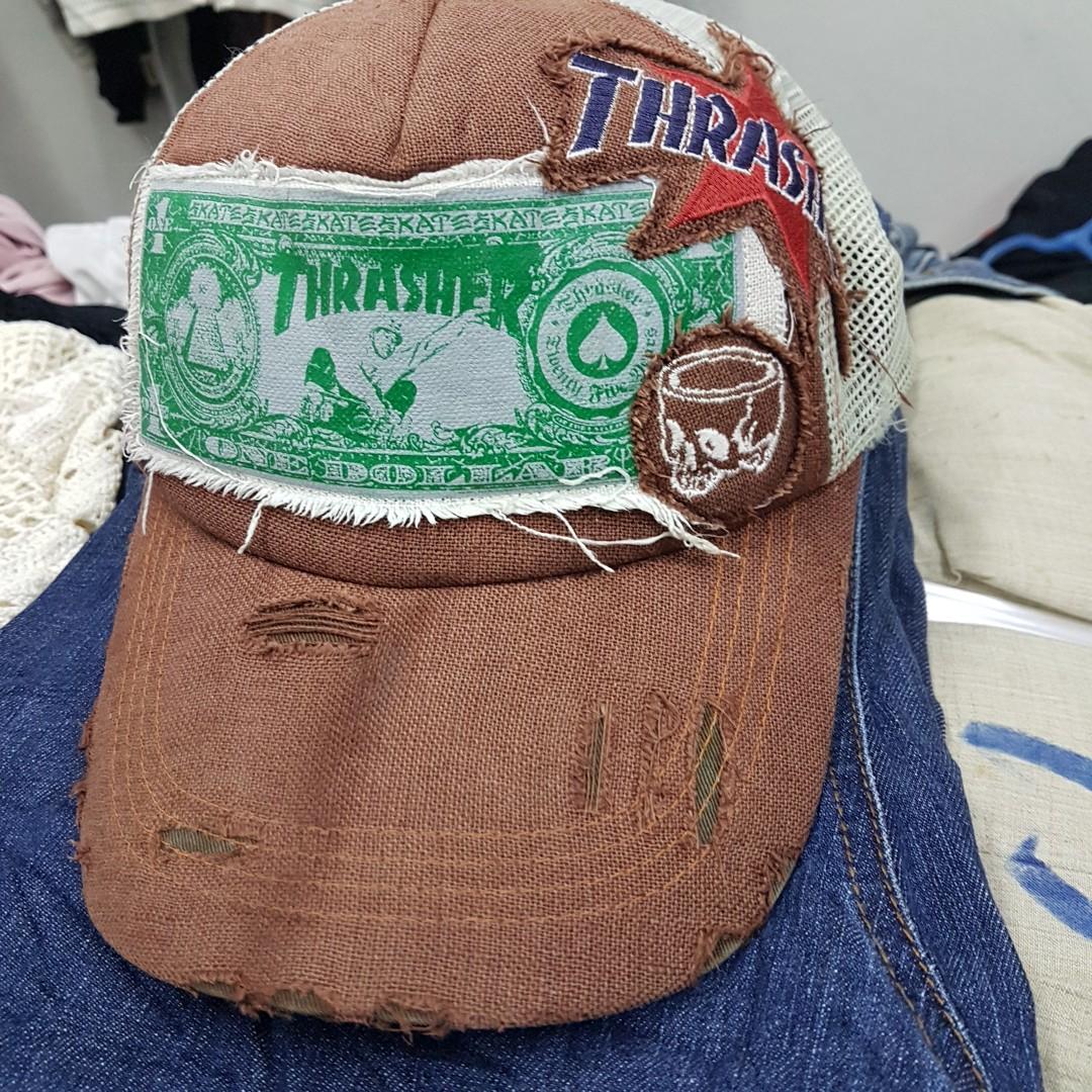 One shop dollar hats