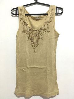 (Category: ) located in . Submitted by euki.closet (Listing ID 1024106650, Image 1). Description: .
