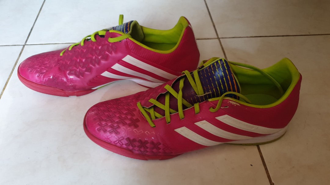 Sepatu futsal sales adidas predator absolado