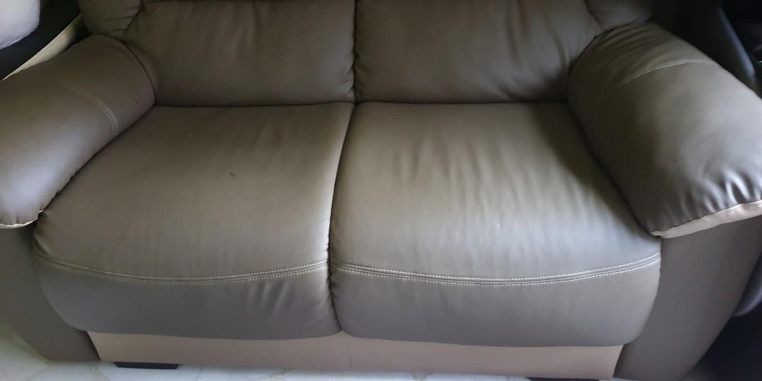 Sofa (Category: Sofas) located in Singapore. Submitted by ria.riaz.9 (Listing ID 1023949412, Image 3). Description: good condition 2 seater sofa. not for fussy buyer..