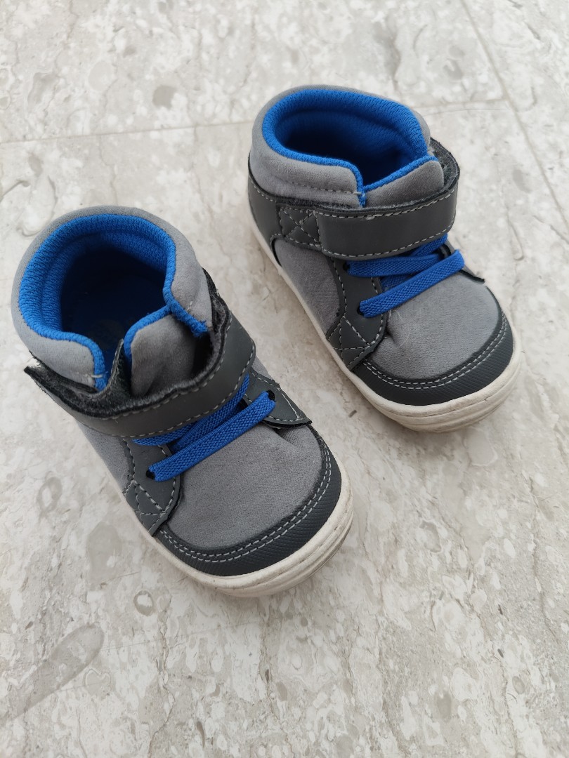 Stride Rite kids shoes size US5, Babies 