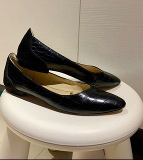 （分類：）位於 。 由 notsharpbutclassy 提交（商品編號 1023968905，圖片 1）。簡介： 。