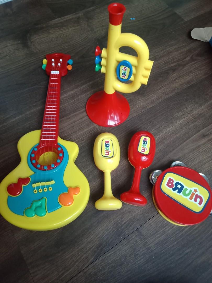 toy musical instruments at toys r us