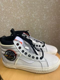 (Category: ) located in . Submitted by denoftreasures (Listing ID 1024040260, Image 1). Description: .