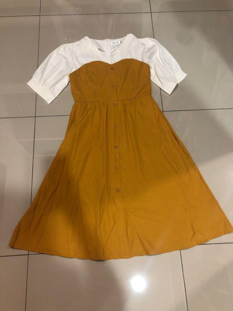 Mustard and white dress deals