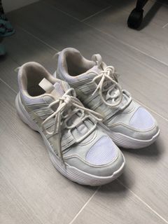 （分類：）位於 。 由 lydiahk02 提交（商品編號 1023974550，圖片 1）。簡介： 。