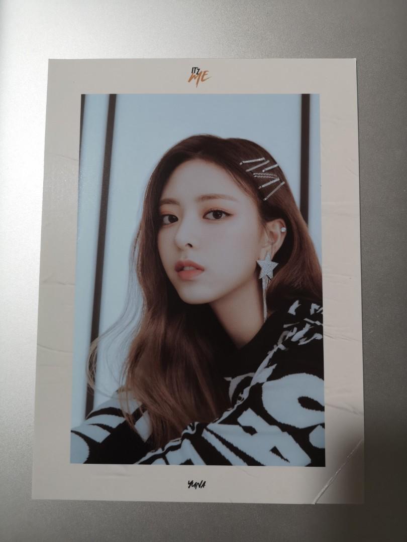 Wts Itzy Itz Me Yuna Album Postcard Entertainment K Wave On Carousell Complete discography, ratings, reviews and more. sgd