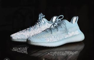 (Category: ) located in . Submitted by fosho_sneaker (Listing ID 1023961363, Image 1). Description: .