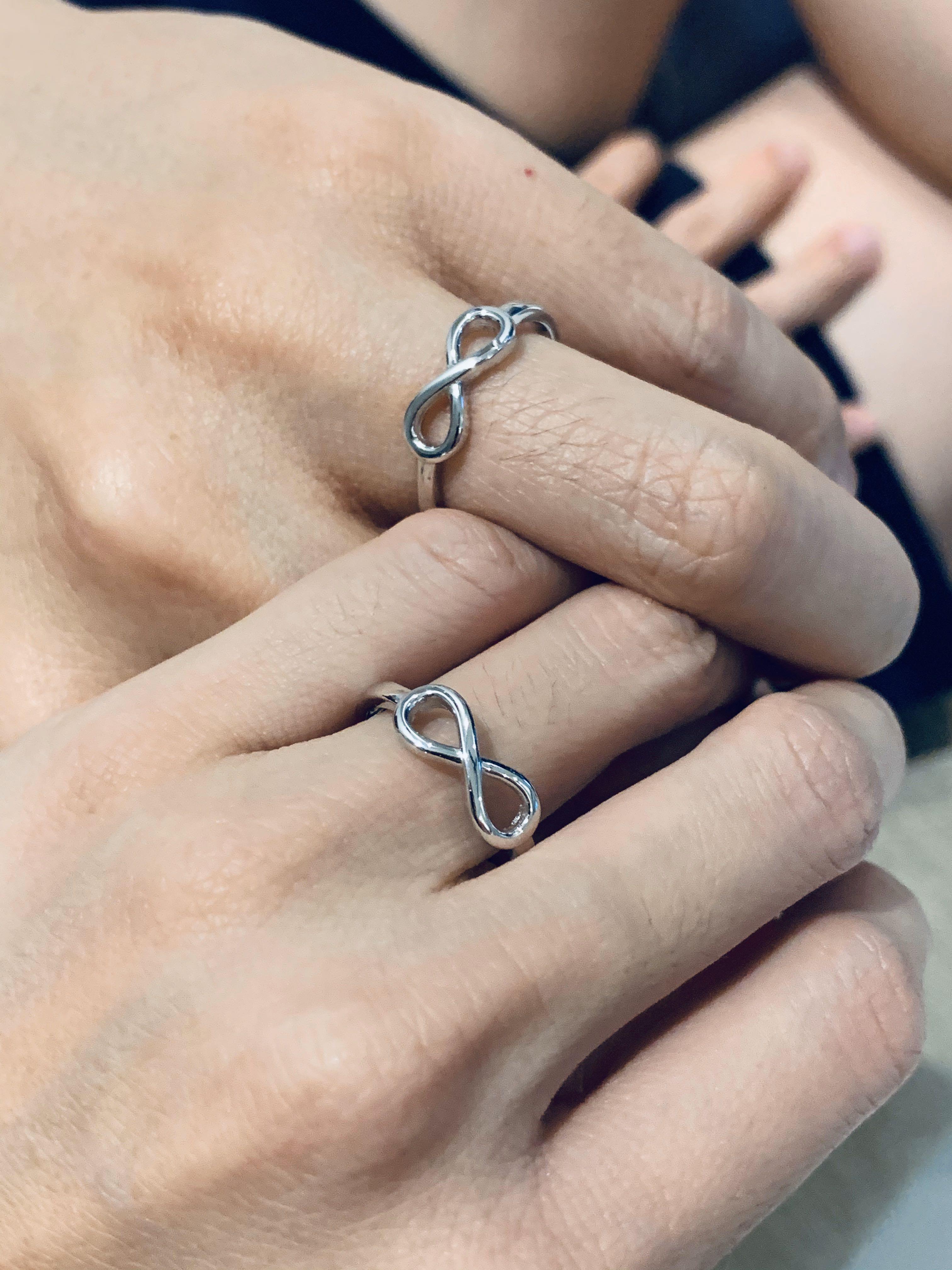Matching infinity rings for sale couples