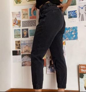 (Category: ) located in . Submitted by feverside (Listing ID 1024179898, Image 1). Description: .