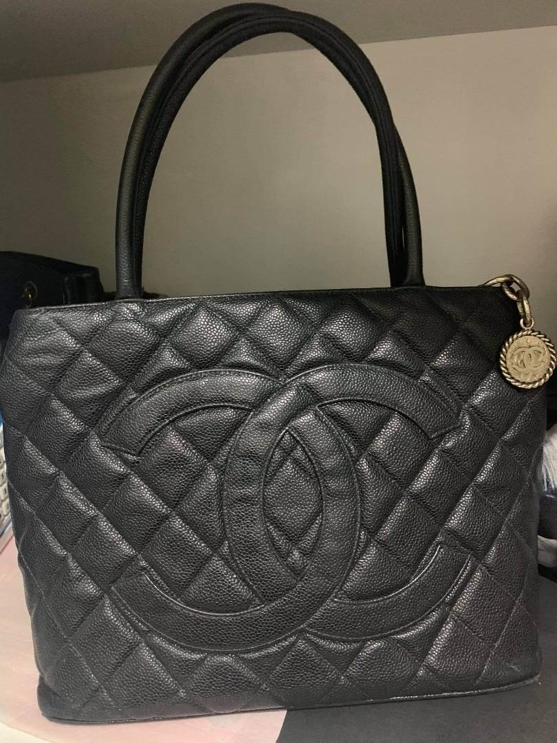 Chanel Medallion silver hardware Original (Category: Luxury Bags & Wallets) located in Pasig City. Submitted by candy_boxess (Listing ID 1024268483, Image 1). Description: Chanel Medallion Silver Hardware. Original..