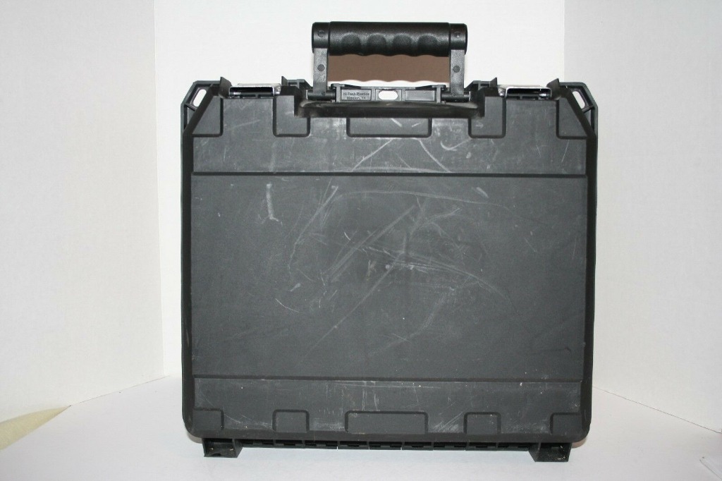 Dewalt Tough Hard-shell Case (Size: 14'' x 13.5''x 4'')