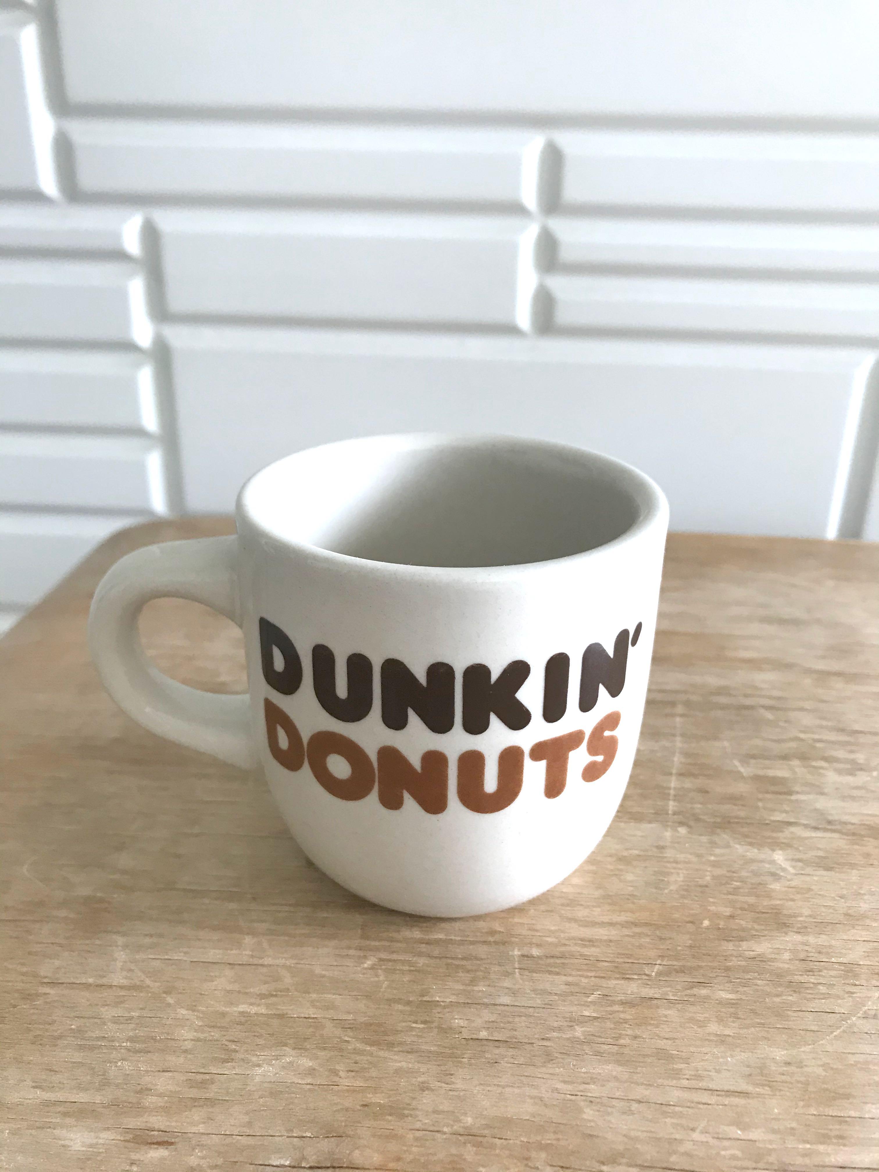Vintage Dunkin Donut small ceramic Mug, Home Appliances, Kitchenware on