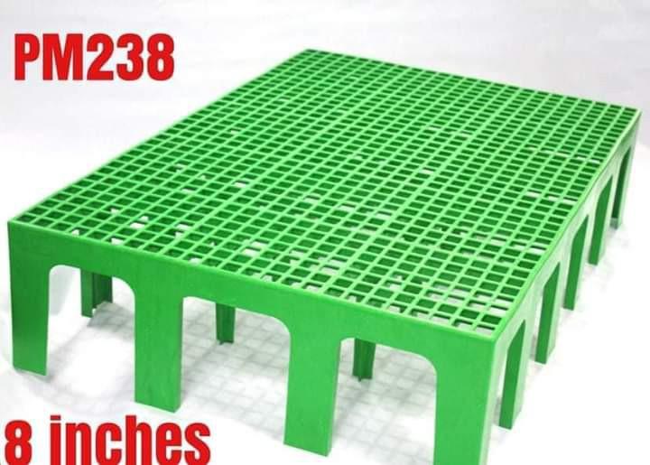 Elevated Plastic Matting Pets Supplies Pet Accessories On Carousell