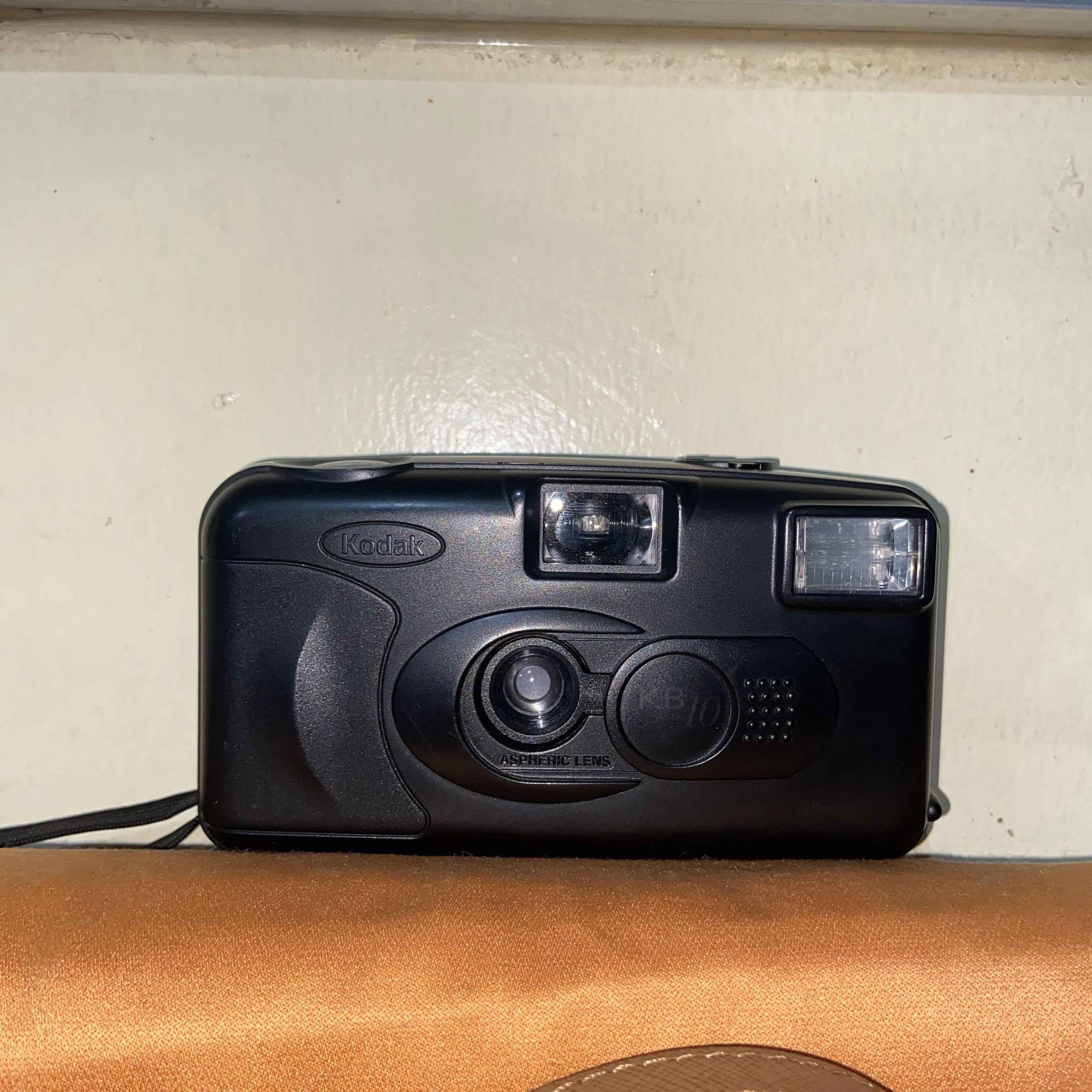 KODAK KB10 FILM CAMERA POINT AND SHOOT 35MM VINTAGE CAMERA, Photography, Cameras on Carousell