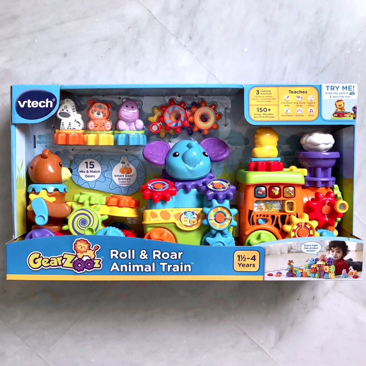 roll and roar animal train