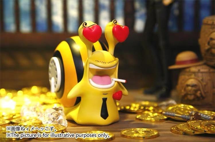 [IN-STOCK]ONE PIECE: TRANSPONDER SNAILS FIGURE STATUE, Hobbies & Toys
