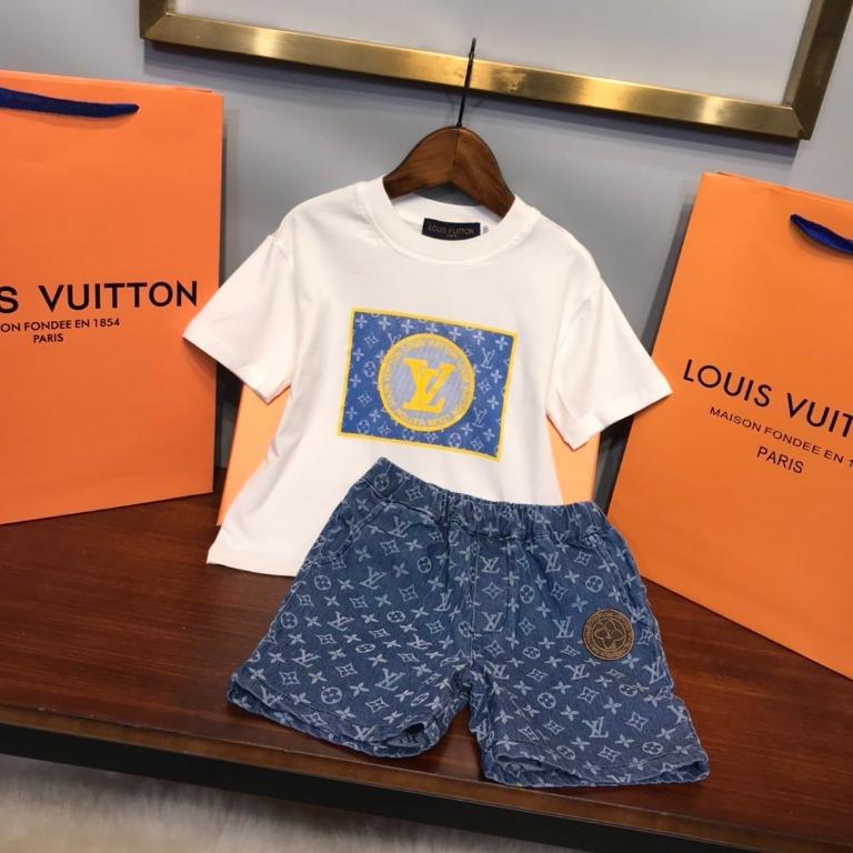 LOUIS VUITTON BEAR PRINT TEE, Babies & Kids, Babies & Kids Fashion on  Carousell