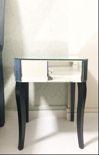 (Category: ) located in . Submitted by maisonlove (Listing ID 1024176540, Image 1). Description: .